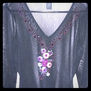 🎊🎀 Really cute see try shirt🏷🎀